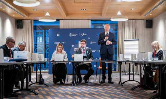 Źródło: https://www.studyinpoland.pl/konferencja2025/konferencja